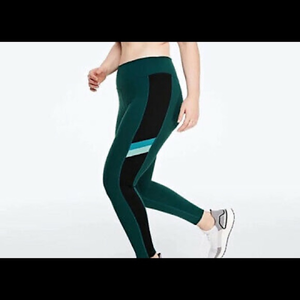 Victorias Secret PINK Ultimate Legging w/pockets💚